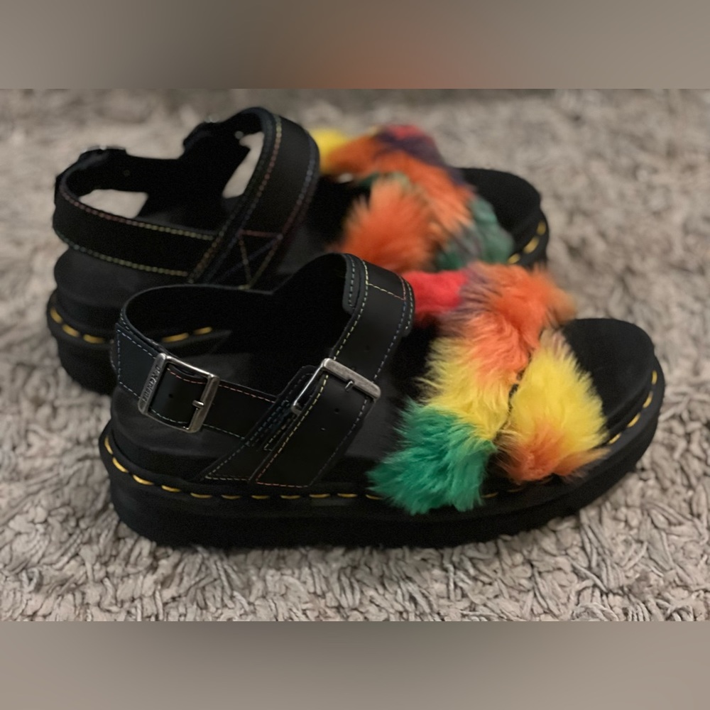 VOSS II FLUFFY FAUX FUR STRAP SANDALS.